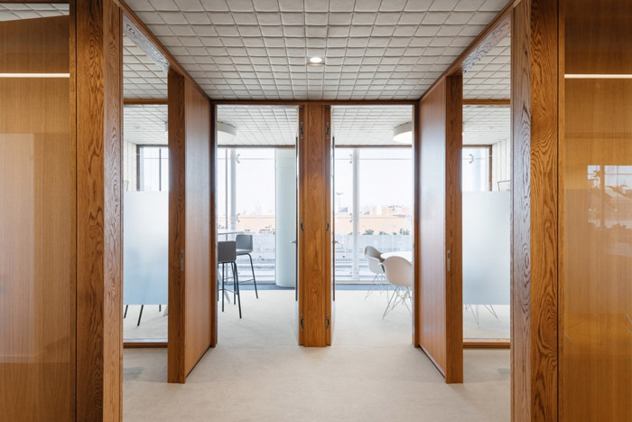 集团企业办公室休息区入口装修设计方案