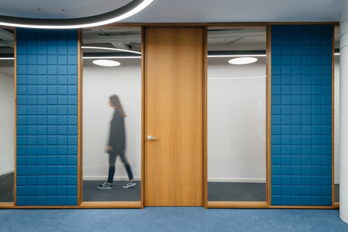 集团企业办公室休息区入口装修设计方案